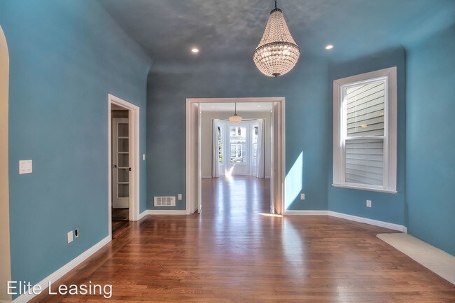 Building Photo - 545 Ashbury St