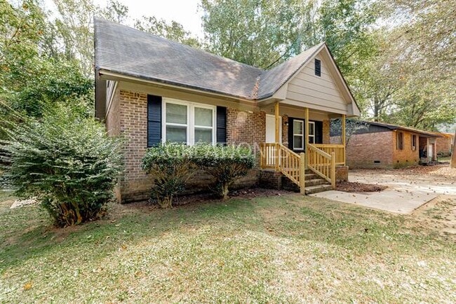 Building Photo - 212 Woodcrest Dr