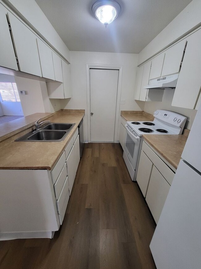 Foto del edificio - 1618 Brown St