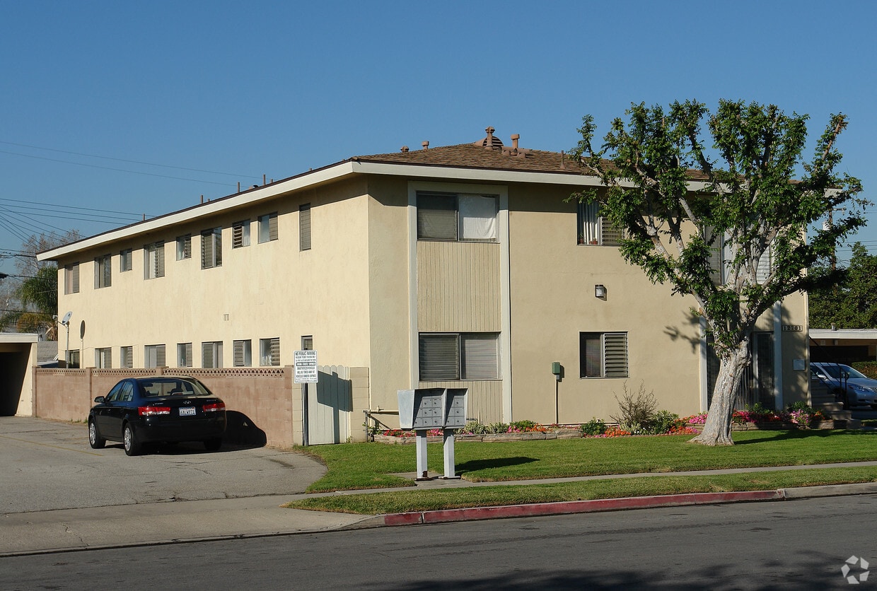 Plaza Peacock Apartments Apartments in Garden Grove, CA
