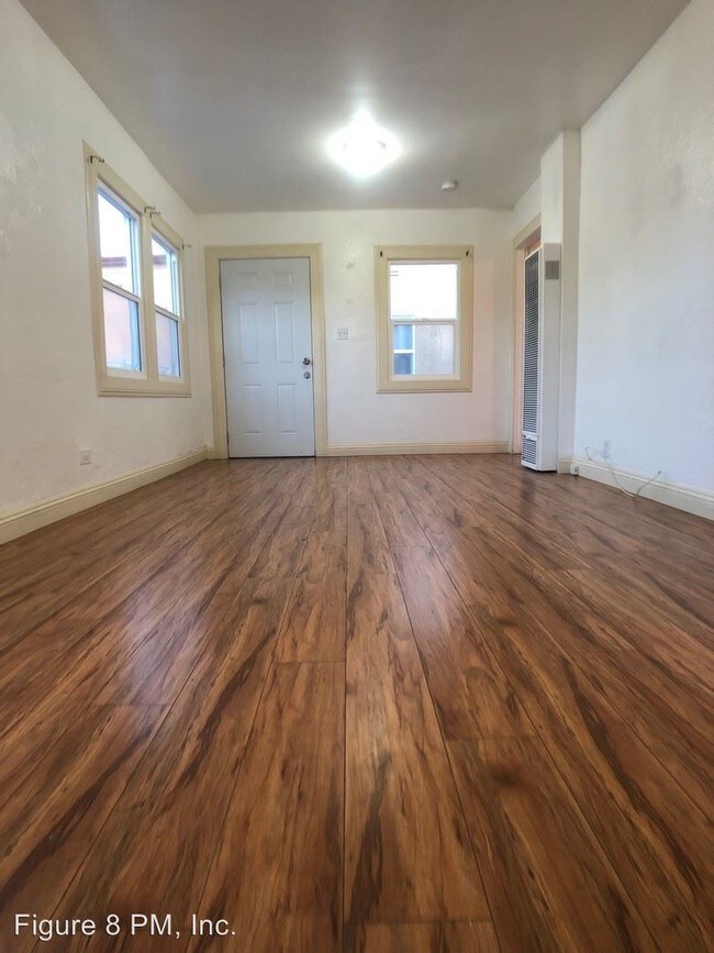 Building Photo - 1655 1/2 W 37th St