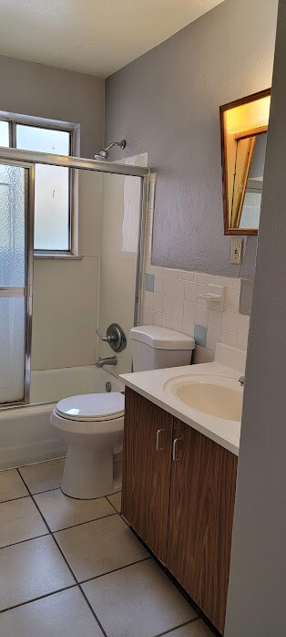 Bath - 8071 Hafner Ct