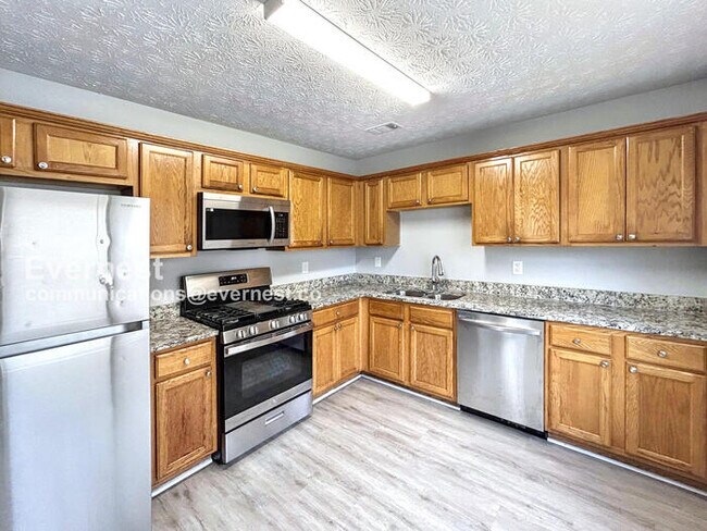 Foto del edificio - 1194 Stoneham Ct
