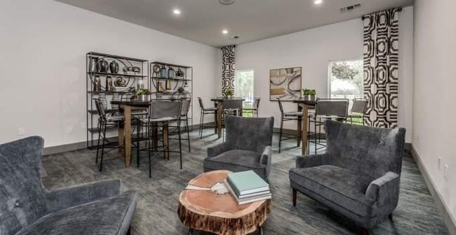 Building Photo - 3 bedroom in The Woodlands TX 77380