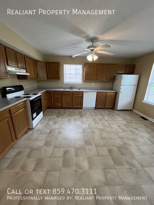 Building Photo - 155 Garnett Drive-