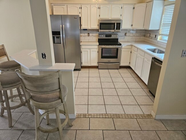 Building Photo - 1502 Stonehaven Way