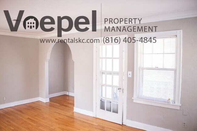 Building Photo - 2 Bed 1 Bath Duplex