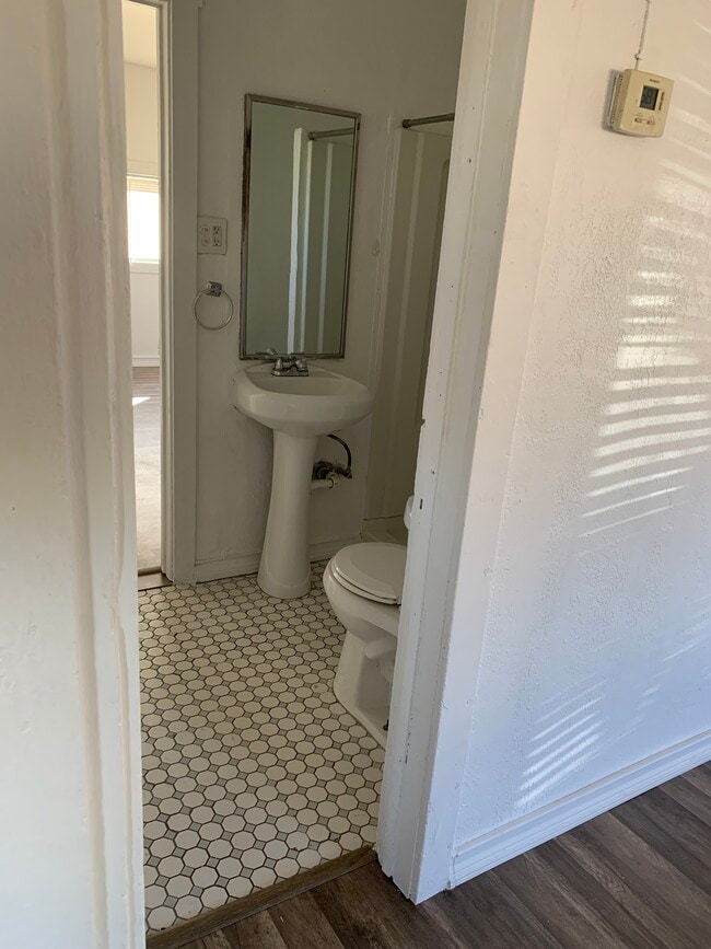 Bathroom - 2926 W Granada Rd