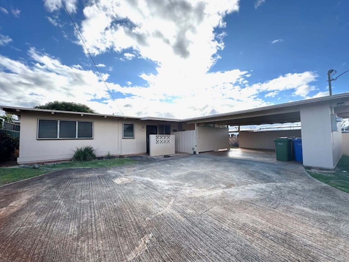 Foto principal - 3 Bedroom, 1.5 Bathroom House