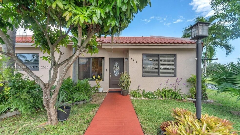 Primary Photo - 14711 SW 61st Terrace