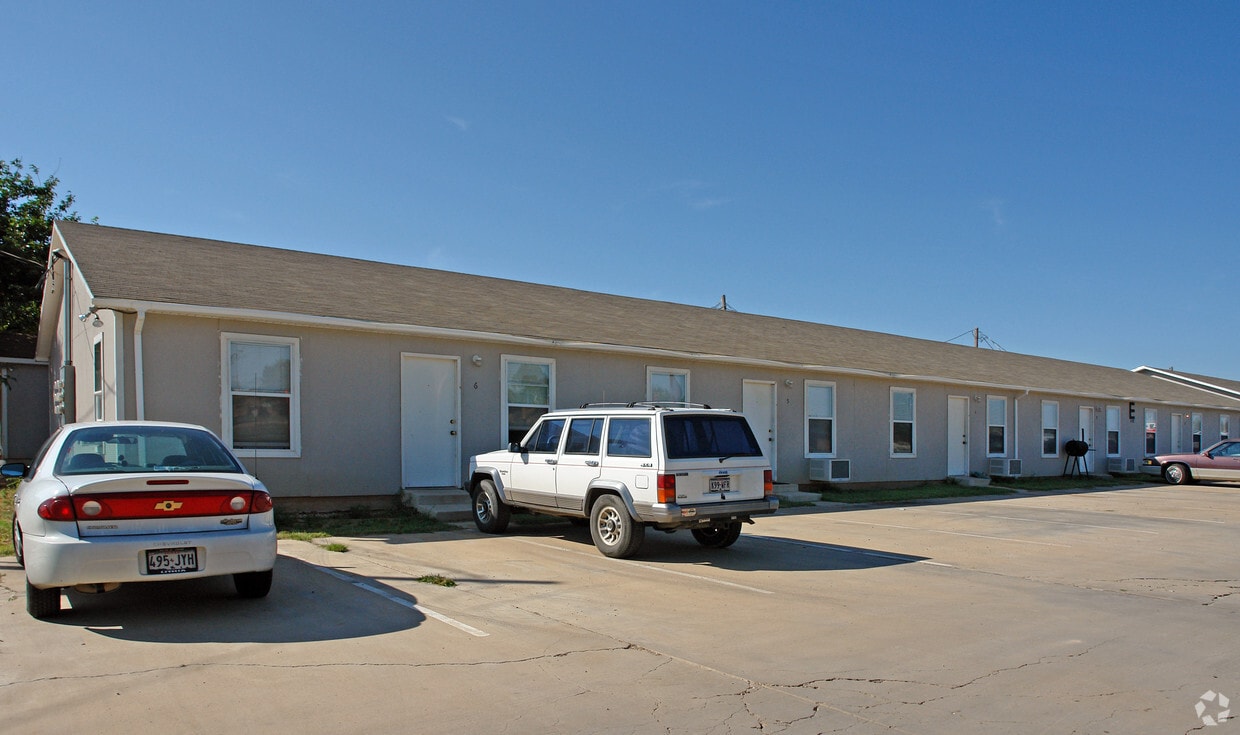 Building Photo - Foxhole Apartments