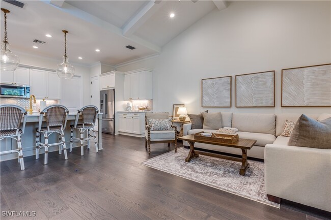 Building Photo - 7213 Saona CT