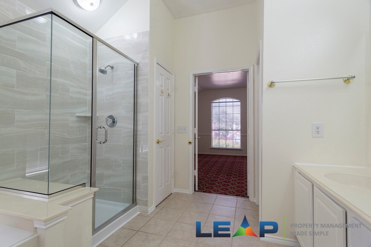 Primary Photo - Beautiful home in Hurst-Euless-Bedford ISD