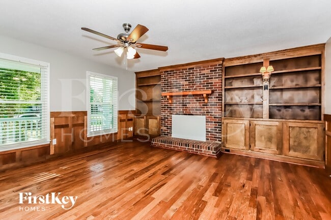 Building Photo - 6917 Forest Manor Dr