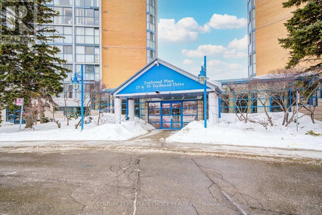 Photo du bâtiment - 25-1225 Trailwood Dr