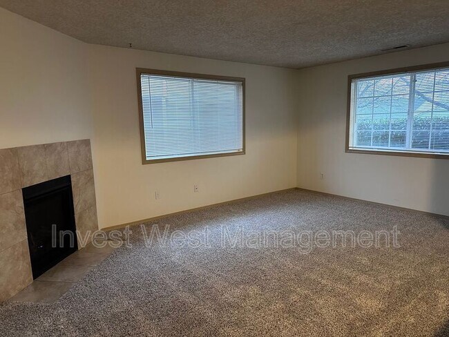 Foto del edificio - 16203 NE 8th St