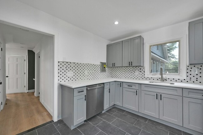 Foto del edificio - 46 Cottage Pl