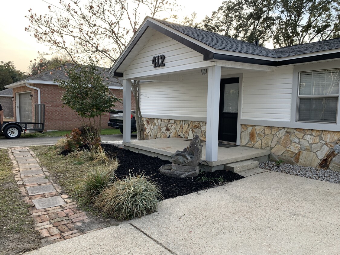 Primary Photo - 412 Niceville Ave