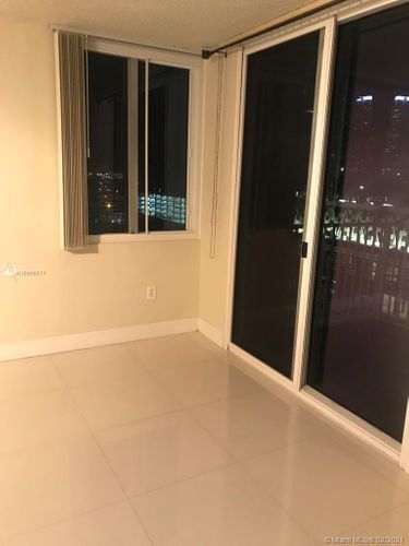 Building Photo - 800 N Miami Ave