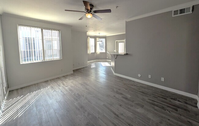 Foto del edificio - 2 Bedroom Condo Unit in the Solana Condominium Homes Community Near E Baseline Rd and Higley Rd!