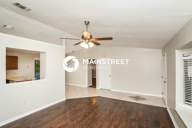 Foto del edificio - 3 Bedroom Pet-Friendly Home in PALM BAY, FL with Main Street Renewal