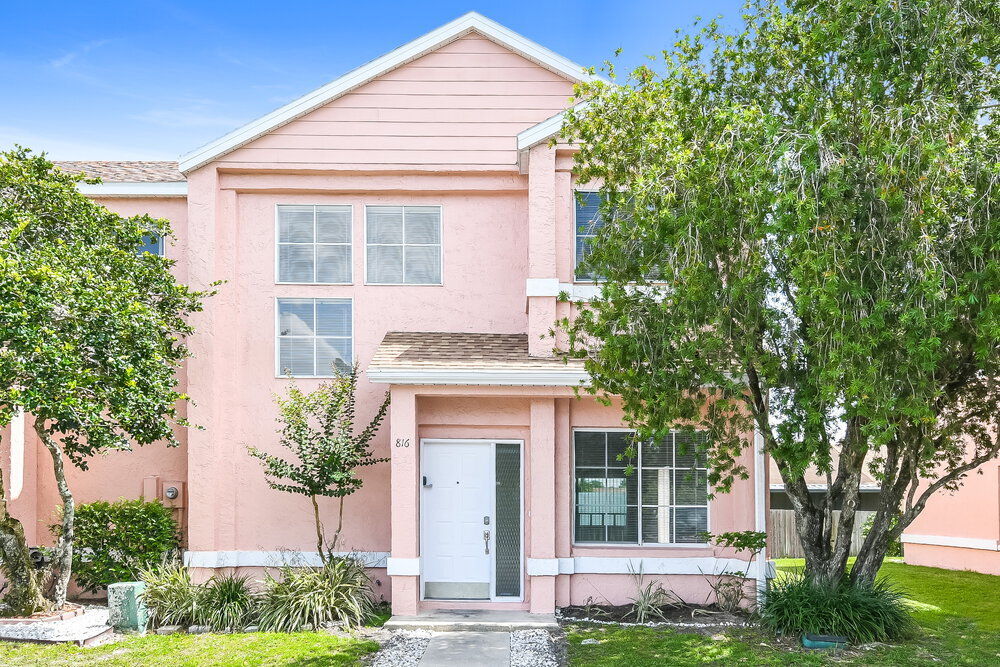 Foto principal - 816 Monopoly Ct