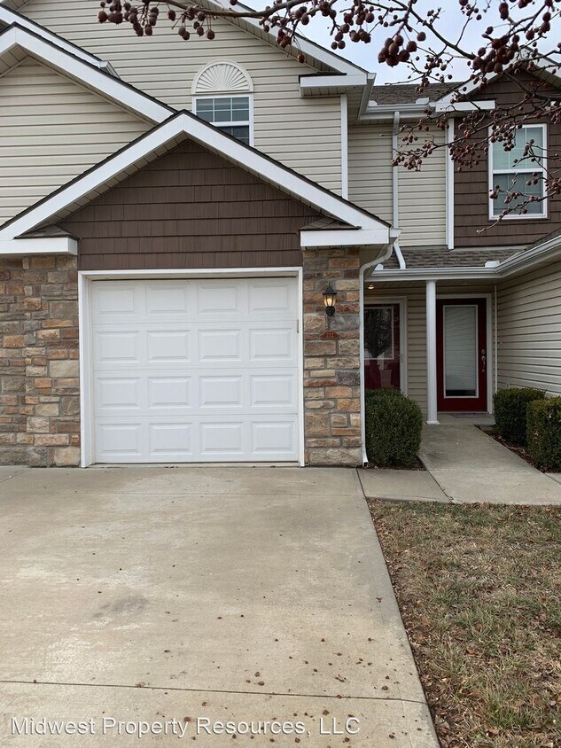 Primary Photo - 2 br, 2.5 bath House - 222 Pointe Lane