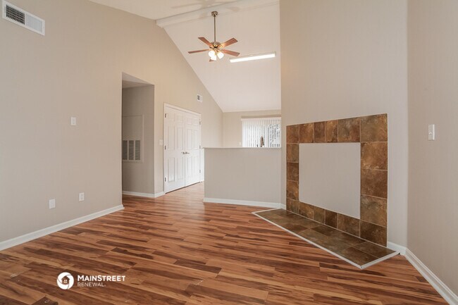 Building Photo - 12110 Winding Spring Ct