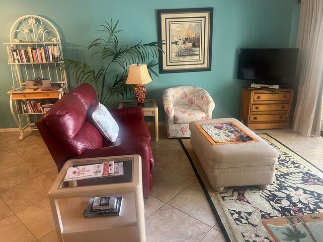 Foto del edificio - VENICE ISLAND! 2BR/2BA Condo in a Gated, Gulf front Community