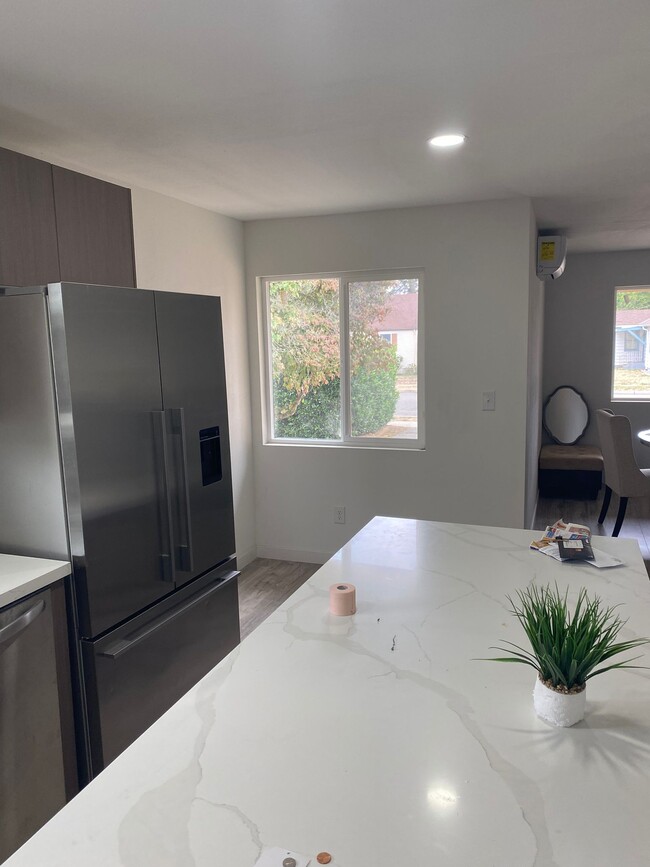 Foto del edificio - 126 K St NE