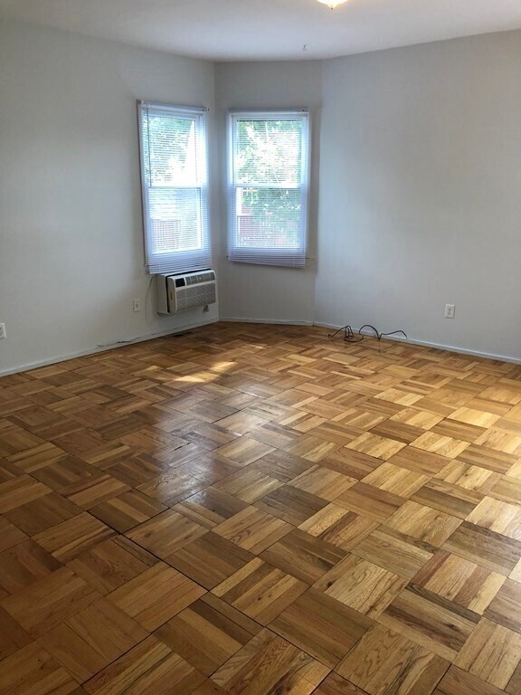 Primary Photo - 280 Walden St