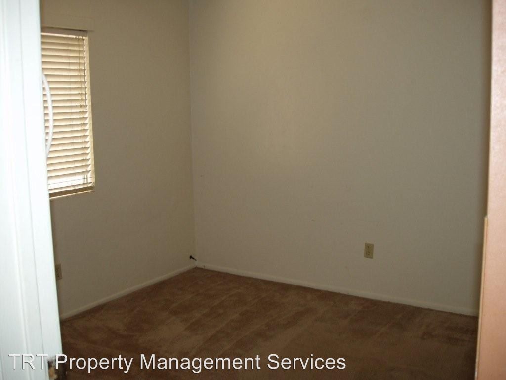 Foto del edificio - 2314 N Elaine Blvd