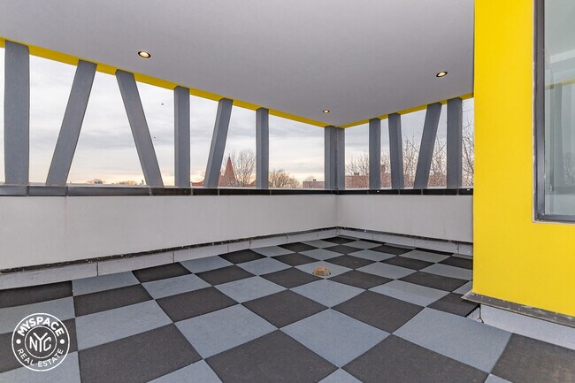 Building Photo - 168 Stuyvesant Ave