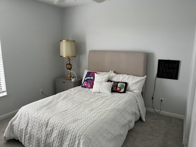 Foto del edificio - 8571 Boca Glades Blvd W