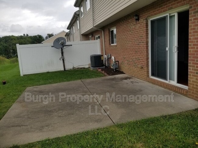 Photo - 801 Wingate Dr Townhome