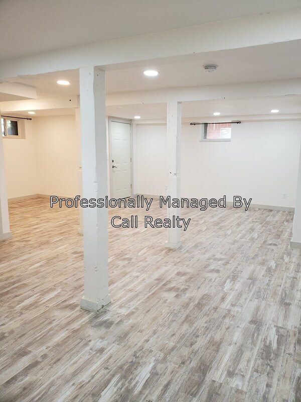 Foto del edificio - 1128 W Jackson Ave