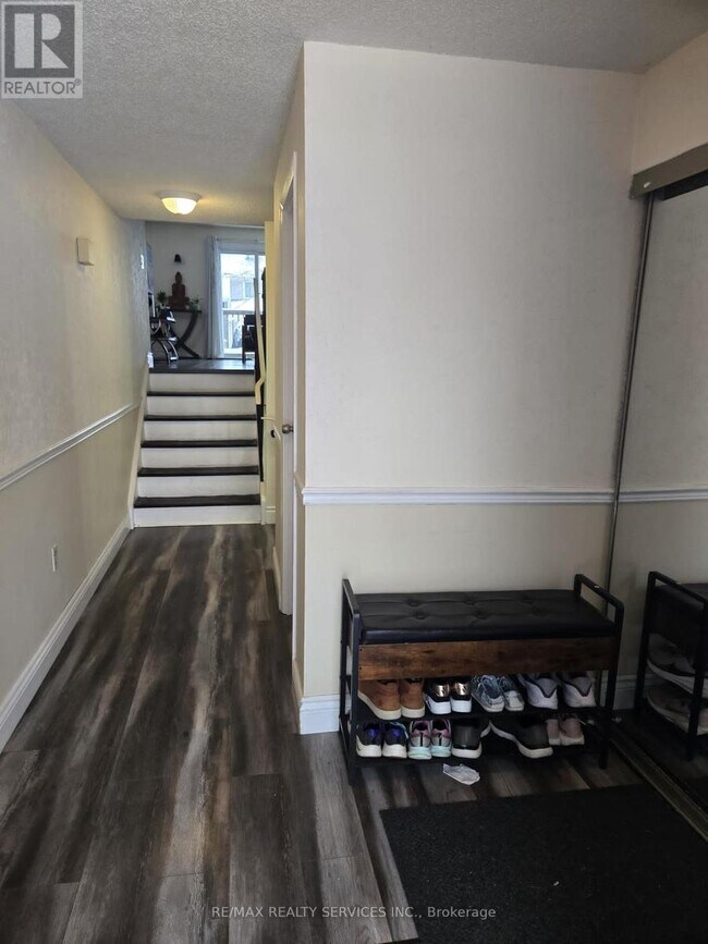 Building Photo - 54 Green Valley Dr