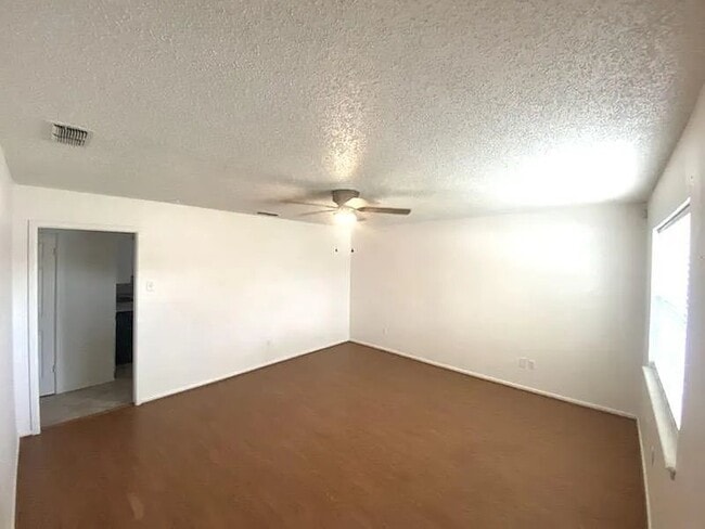 Foto del edificio - 4618 Fordham St