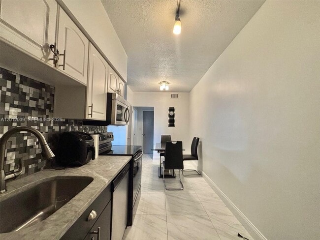 Foto del edificio - 2200 S Ocean Dr