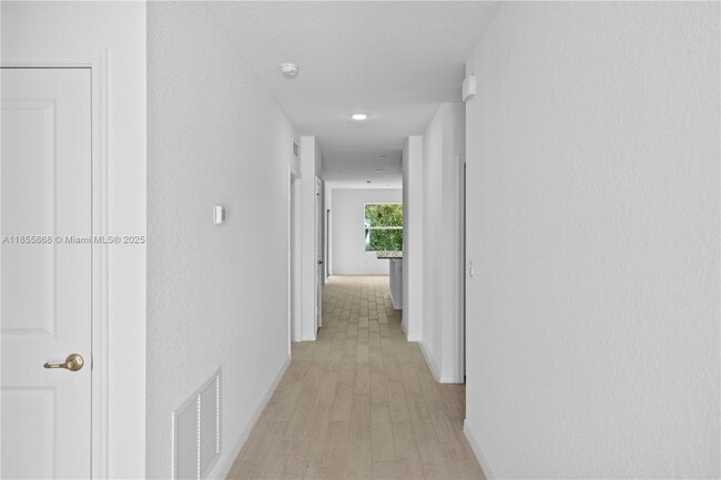 Building Photo - 5025 Armina Pl