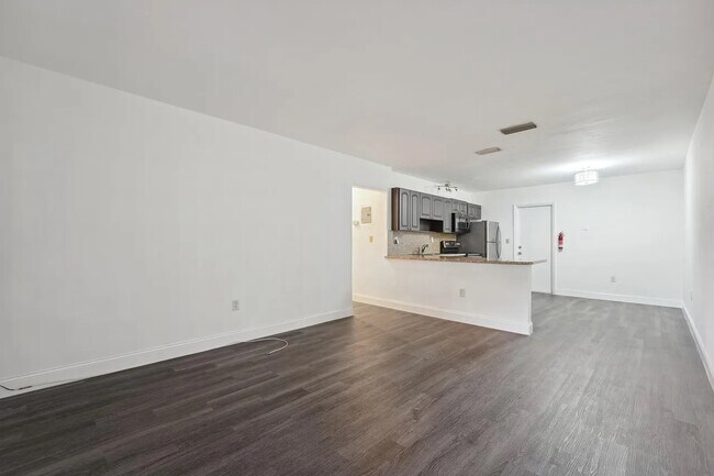 Foto del edificio - 6144 SW 30th St