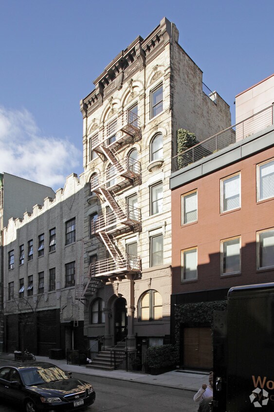 15 Leroy St, New York, NY 10014 Apartments in New York, NY