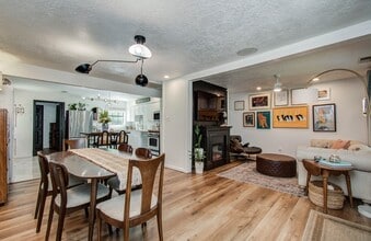 Building Photo - 1612 Bonner E St