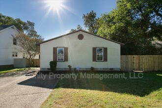 Building Photo - 36 Old Fox Hill Rd