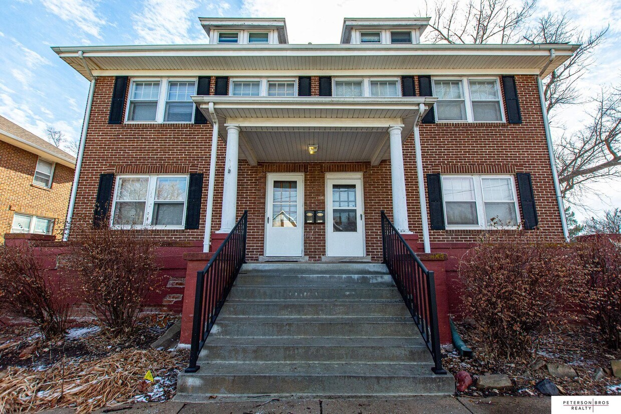 Primary Photo - 4969 Cuming St