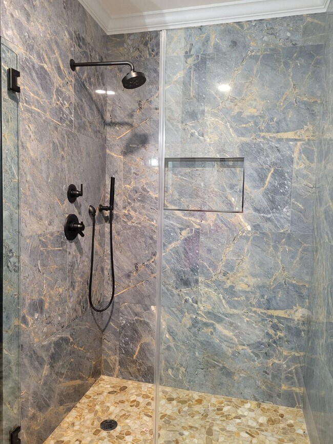 Foto del edificio - Germantown Gem!