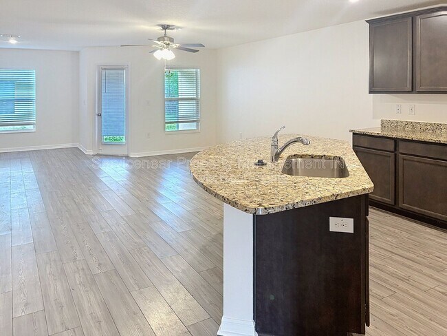 Foto del edificio - 5426 Companion Ln