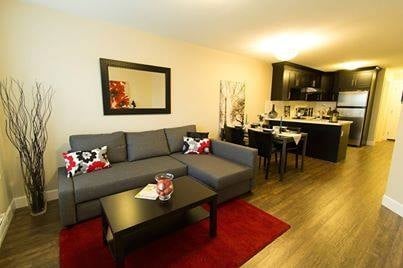 Interior Photo - Rhodes on 41st