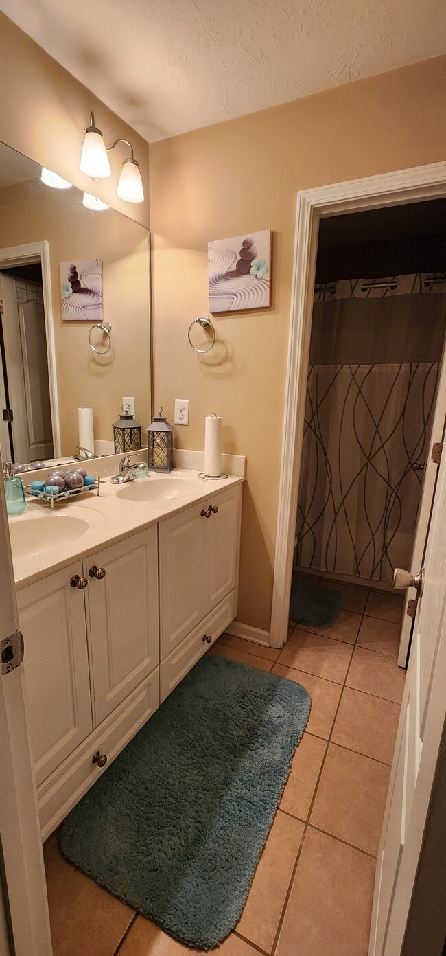 Building Photo - 535 Casey Ct