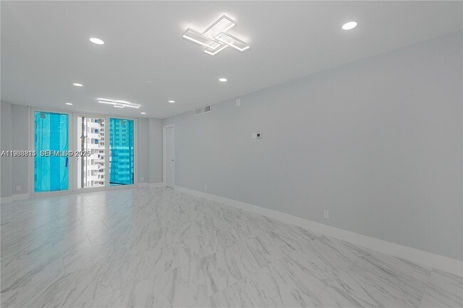 Building Photo - 3180 S Ocean Dr